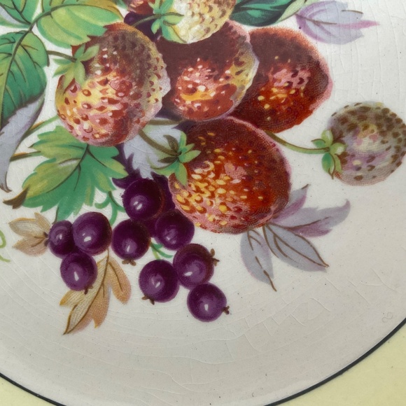 California by Johnson Brothers Vintage 7-3/4” Salad Plate Yellow - Picture 8 of 11